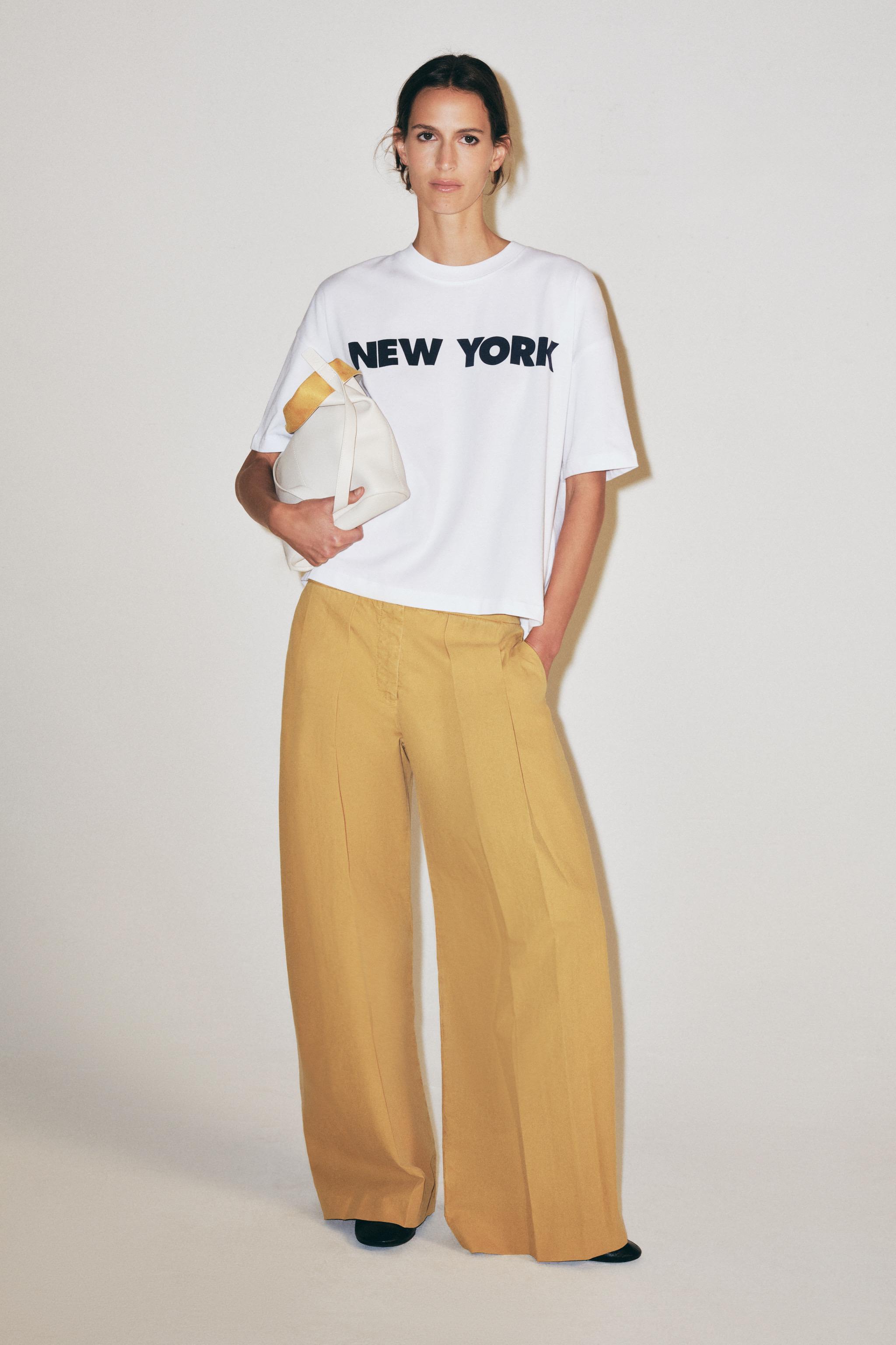 OVERSIZE TEXT T-SHIRT